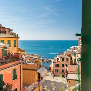 https://the-first-riomaggiore.hotelitalianriviera.com