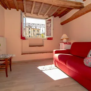 Apartment Casa Anfiteatro, Lucca